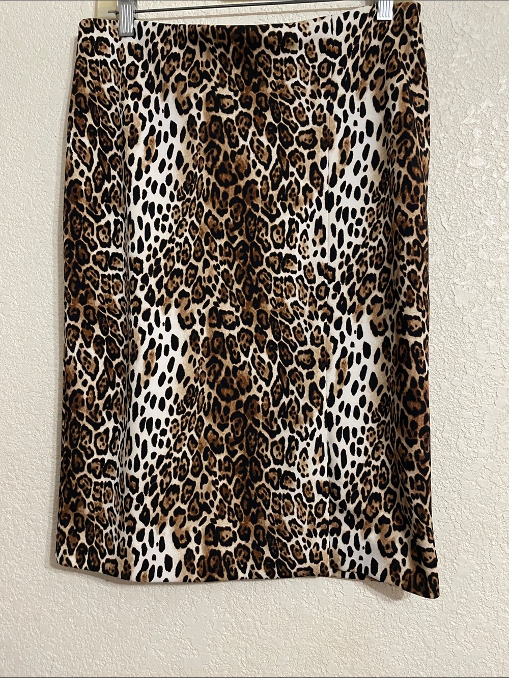 Leopard Print A-Line Skirt  By White House/ Black Market Size 6